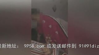 女友家里暴操，老丈人还叫吃饭了