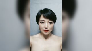 爆乳美熟女小海媚，楼梯间淫荡、跳蛋露出，和炮友大叔刺激互摸性器官，燥热的身体亟需得到释放，啪啪淋漓尽致！ (2)