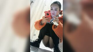 商场女厕偷拍 高颜值气质美妇 肥美肉感鲍鱼 值得一撸