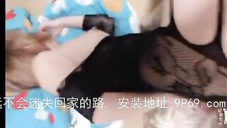 骚货淫妻被单男猛操，完美露脸黑丝